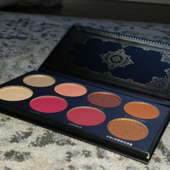 Ace Beaute "Grandiose" Palette - Picture 4 of 7